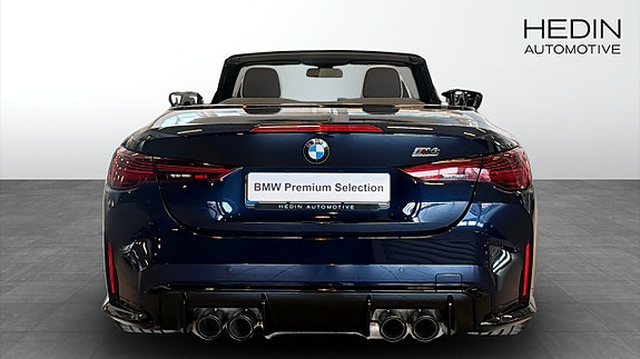 BMW M4 7 of 9
