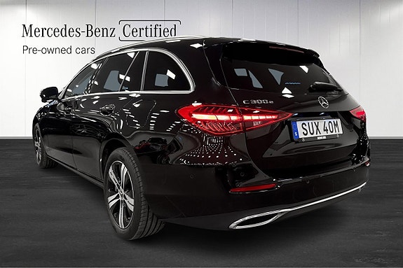 Mercedes-Benz C300 e 4 of 5