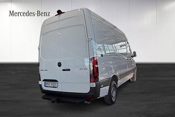 Mercedes-Benz Sprinter 317 4 of 12