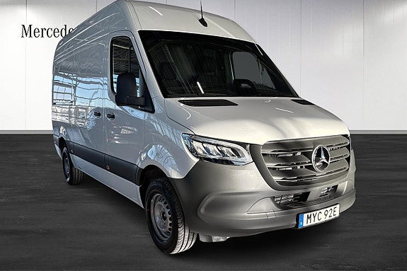 Mercedes-Benz Sprinter 317 2 of 12
