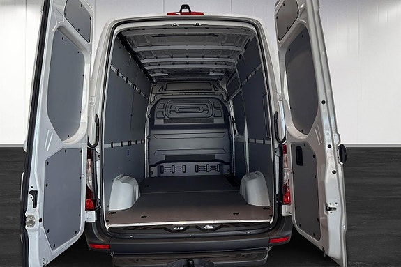 Mercedes-Benz Sprinter 317 11 of 12