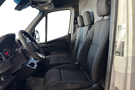 Mercedes-Benz Sprinter 317 9 of 12