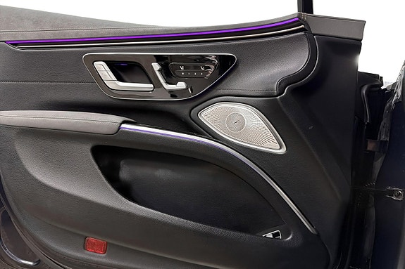 Mercedes-Benz EQS450 16 of 18