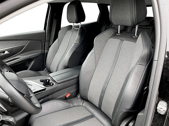 Peugeot 3008 5 of 5