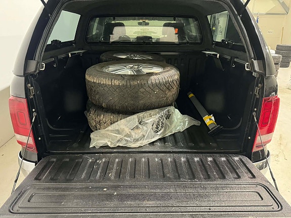Volkswagen Amarok 12 of 21