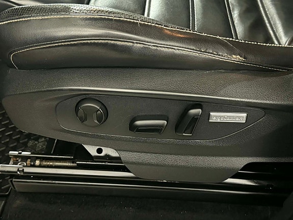 Volkswagen Amarok 16 of 21