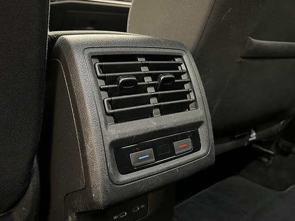 Volkswagen Golf VIII 23 of 25