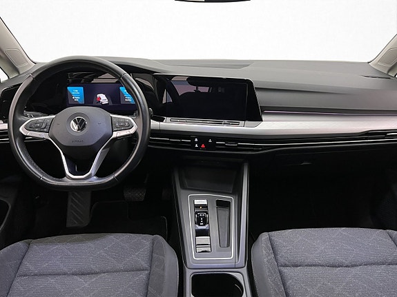 Volkswagen Golf VIII 19 of 25
