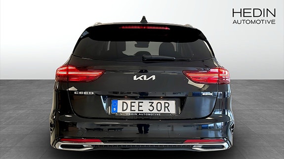 Kia Ceed 7 of 9