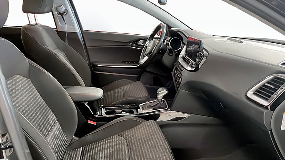 Kia Ceed 3 of 9