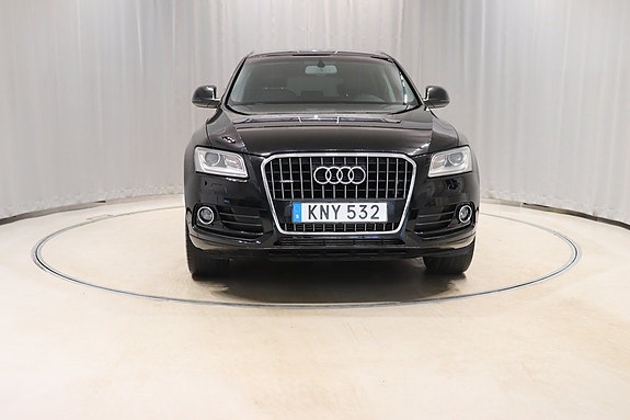 Audi Q5 2 of 5