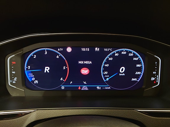 Volkswagen Passat Alltrack 10 of 21