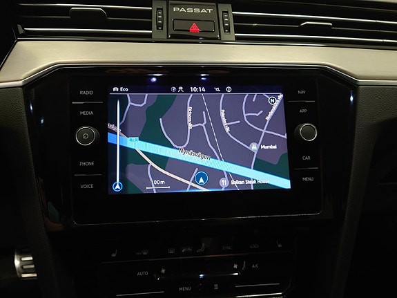 Volkswagen Passat Alltrack 11 of 21