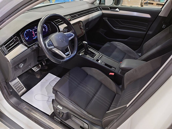 Volkswagen Passat Alltrack 7 of 21
