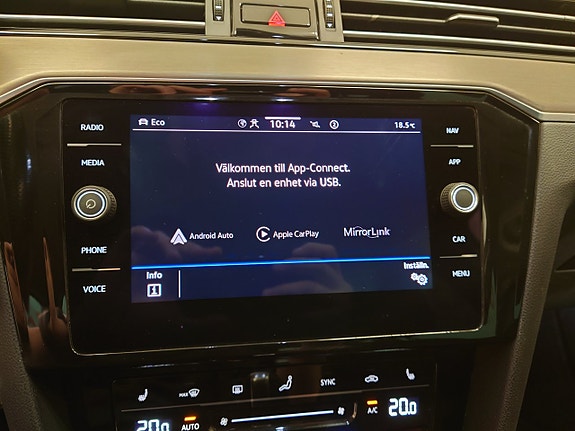 Volkswagen Passat Alltrack 18 of 21