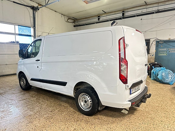 Ford Transit 4 of 5