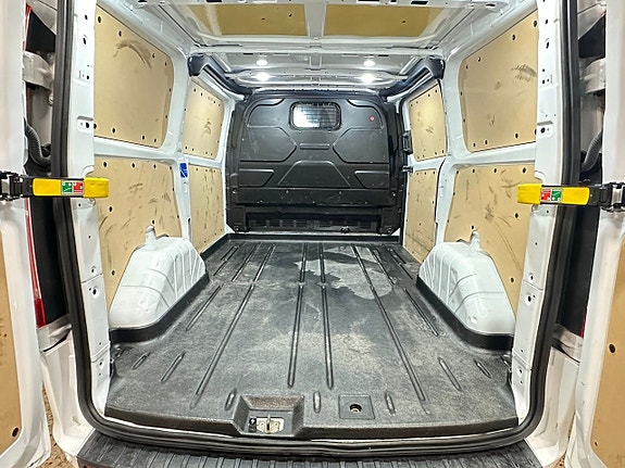 Ford Transit 13 of 14