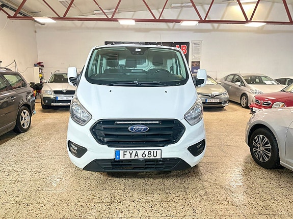 Ford Transit 2 of 5