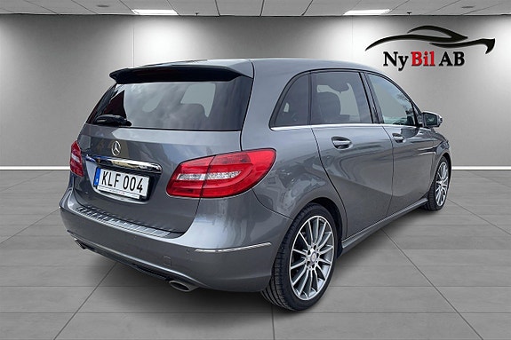 Mercedes-Benz B180 5 of 5