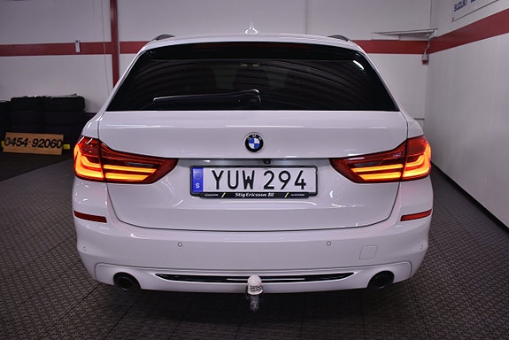 BMW 520d 9 of 18