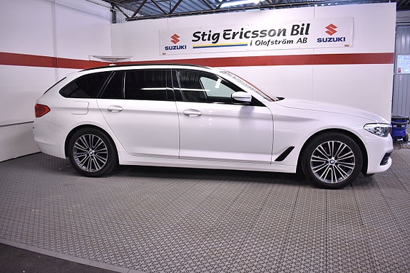 BMW 520d 2 of 5
