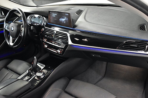 BMW 520d 12 of 18