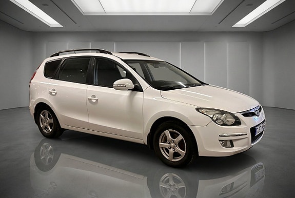 Hyundai i30 2 of 5