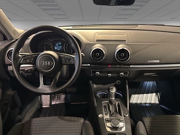 Audi A3 7 of 16