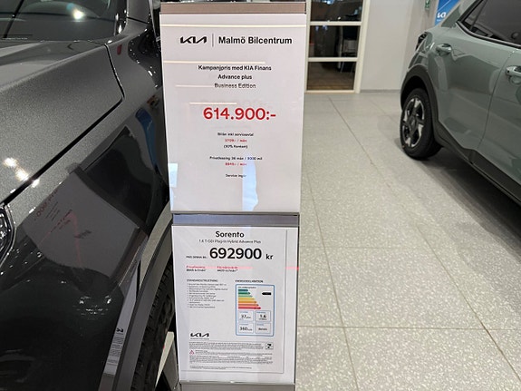 Kia Sorento 16 of 16