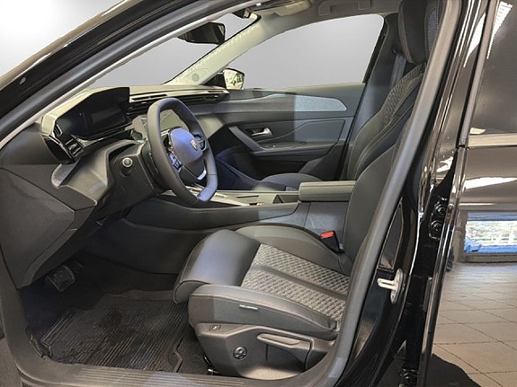 Peugeot 308 7 of 14