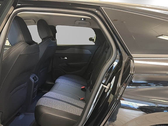 Peugeot 308 8 of 14