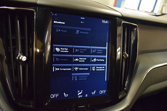 Volvo XC60 14 of 23