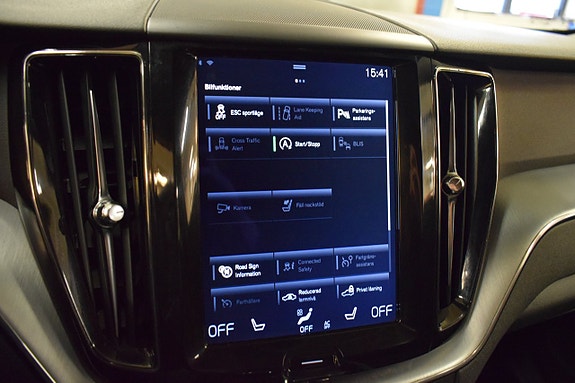 Volvo XC60 15 of 23