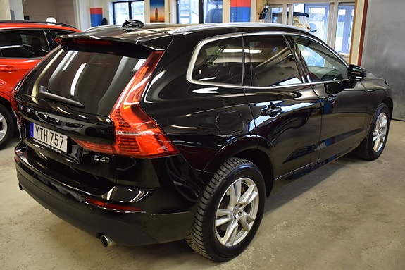 Volvo XC60 5 of 23