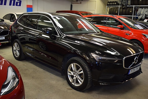 Volvo XC60 2 of 23