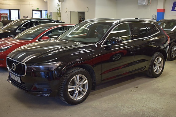 Volvo XC60 3 of 23