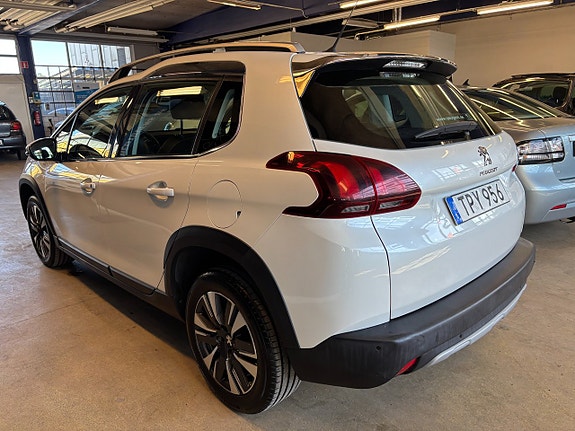 Peugeot 2008 6 of 19