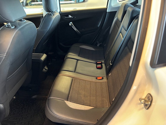 Peugeot 2008 9 of 19