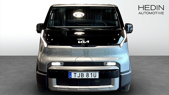 Kia PV5 8 of 13