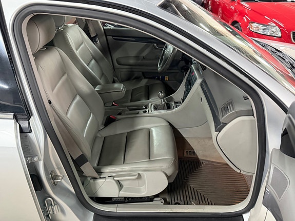 Audi A4 7 of 14