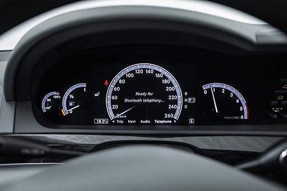 Mercedes-Benz S350 17 of 27