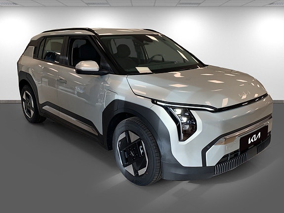 Kia EV3 3 of 5