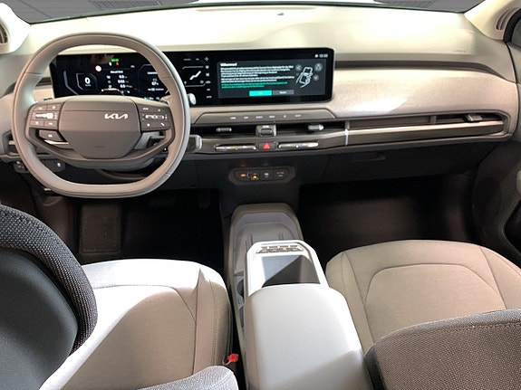 Kia EV3 7 of 27