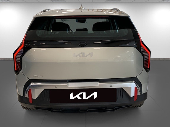 Kia EV3 5 of 5