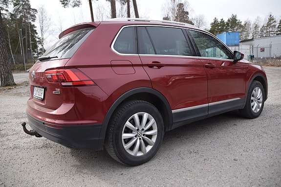 Volkswagen Tiguan 5 of 27