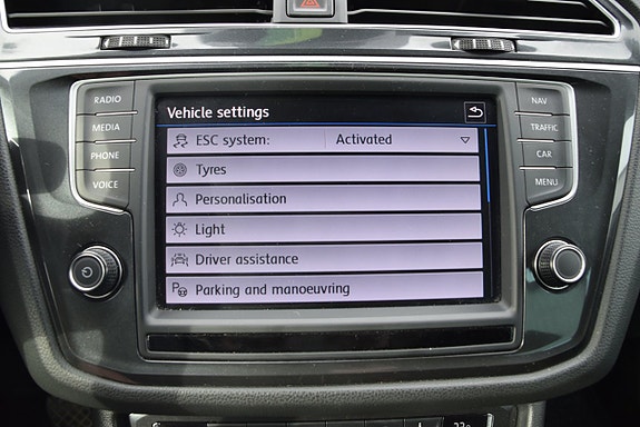 Volkswagen Tiguan 13 of 27