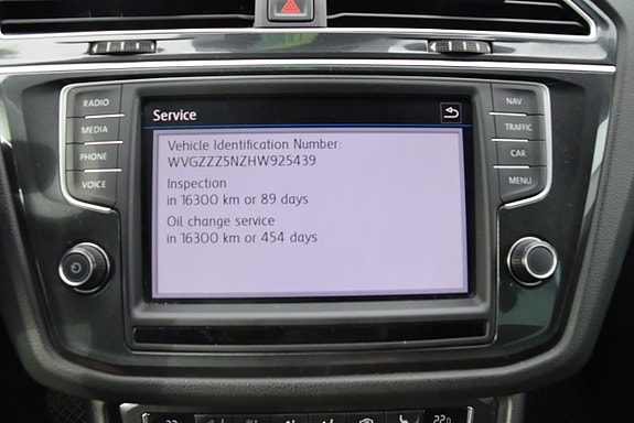 Volkswagen Tiguan 14 of 27