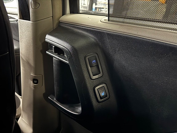 Lancia Voyager 17 of 28