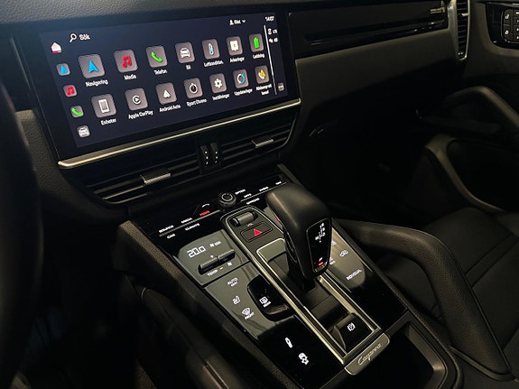 Porsche Cayenne Coupe 17 of 23