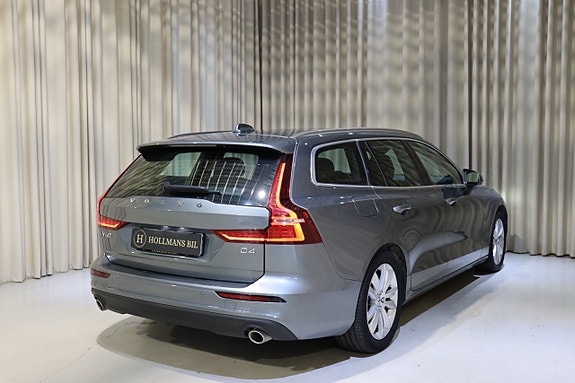 Volvo V60 10 of 27